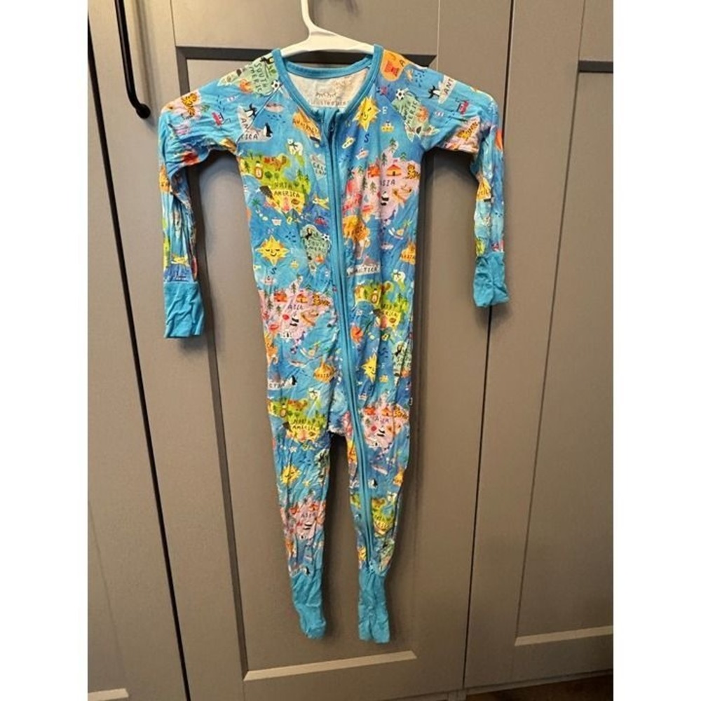 Little Sleepies Zippy World Travel Map Long Sleeve Footed Kids 2T Bamboo Pajamas